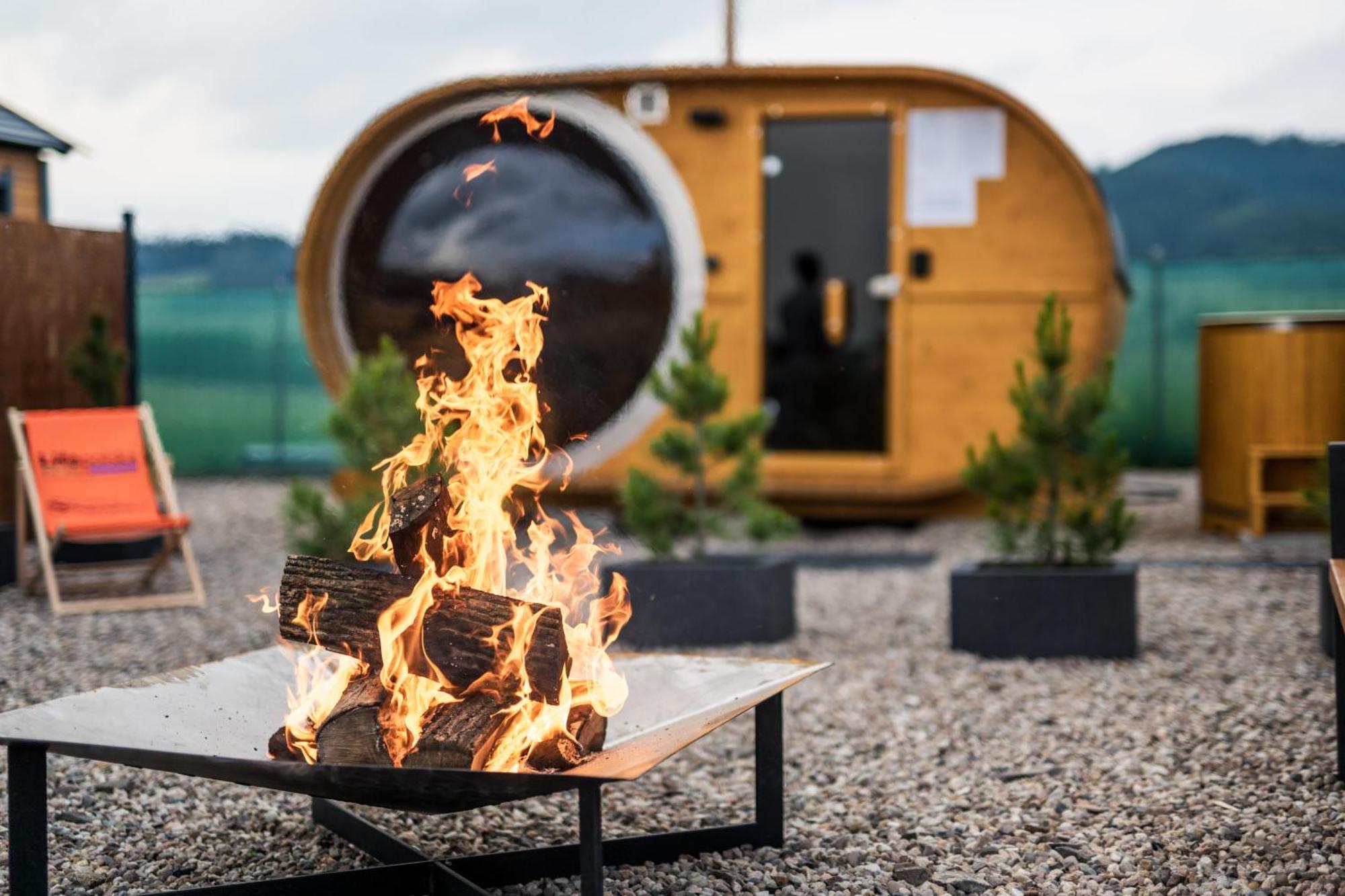 Rajska Polana Domki Premium ,Na Odludziu Z Prywatna Balia Z Jacuzzi I Sauna ,Cisza,Rowery Elektryczne,Gory,Astroprzygoda,- Adrspach, Skalne Miasto, Zamek Ksiaz,Andrzejowka,Karpacz, Sniezka,Janskie Laznie,Pec Mieroszow Luaran gambar
