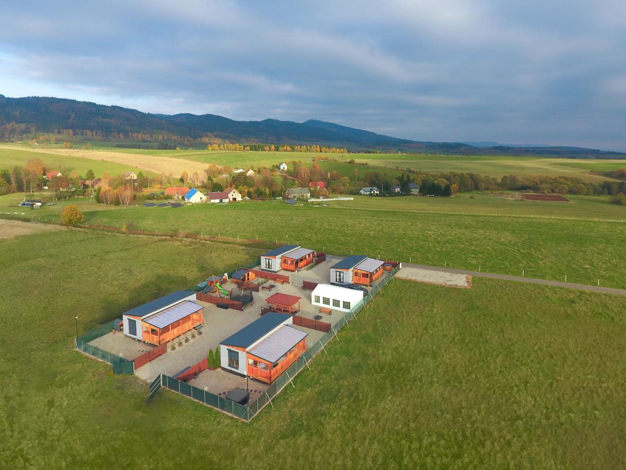 Rajska Polana Domki Premium ,Na Odludziu Z Prywatna Balia Z Jacuzzi I Sauna ,Cisza,Rowery Elektryczne,Gory,Astroprzygoda,- Adrspach, Skalne Miasto, Zamek Ksiaz,Andrzejowka,Karpacz, Sniezka,Janskie Laznie,Pec Mieroszow Luaran gambar